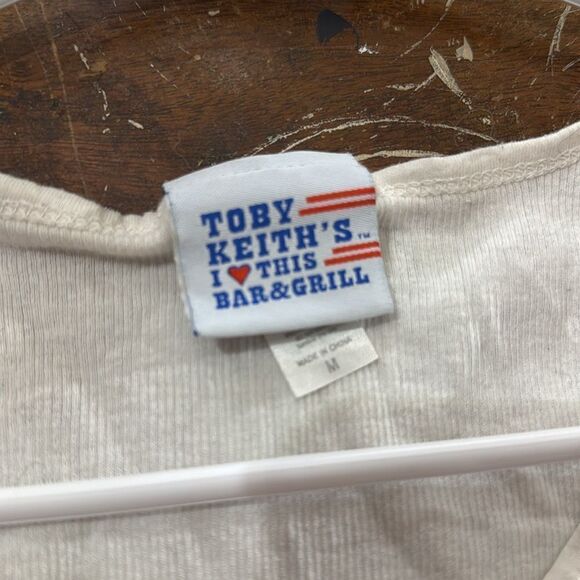 Toby Keith hottie white tank top - Picture 3 of 3